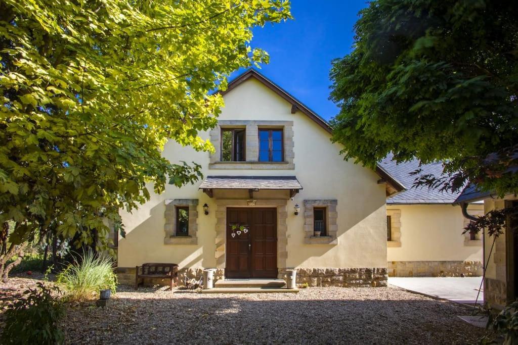 7 Bedroom Secluded Villa Close To Prague Říčany Exteriér fotografie