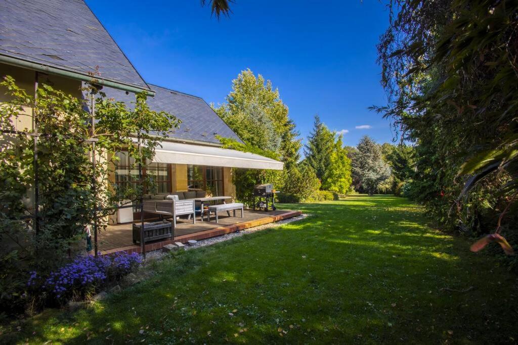 7 Bedroom Secluded Villa Close To Prague Říčany Exteriér fotografie