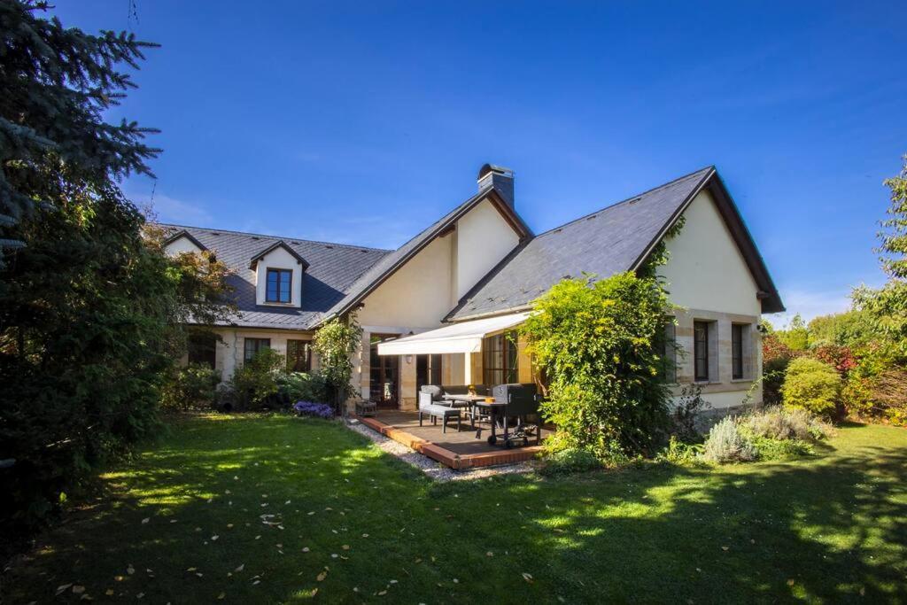 7 Bedroom Secluded Villa Close To Prague Říčany Exteriér fotografie